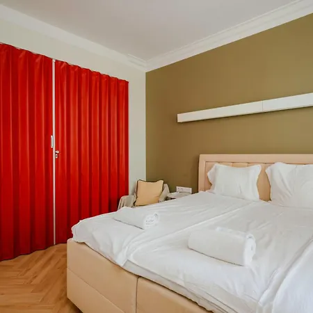 Stylish 1bd In The Heart Of The By Flat Mаnager * Szófia